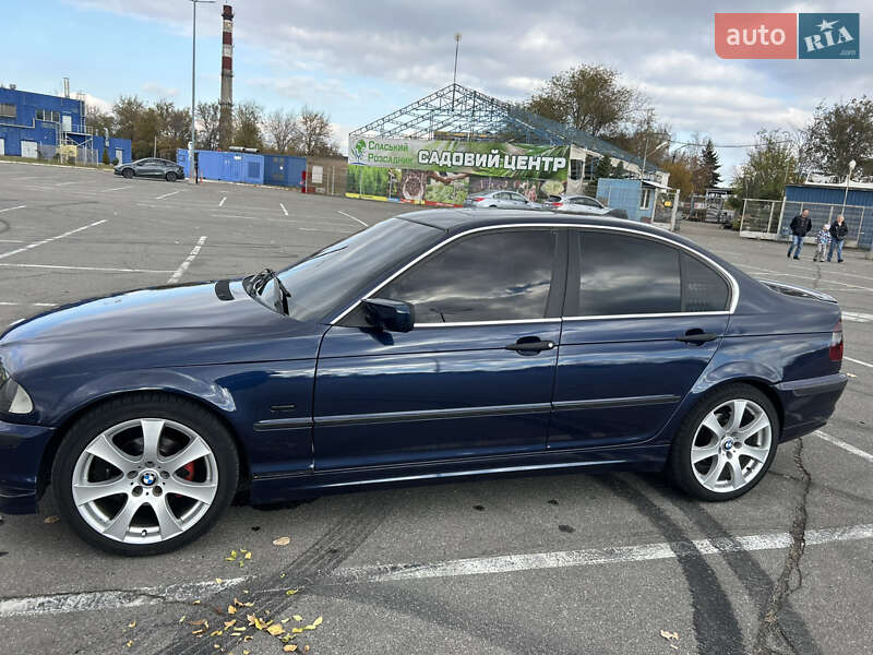 Седан BMW 3 Series 2001 в Днепре
