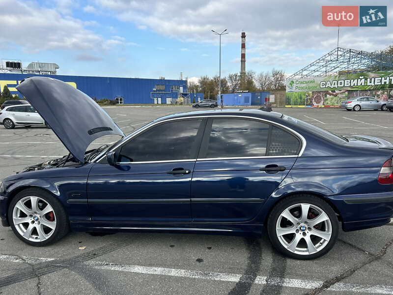 Седан BMW 3 Series 2001 в Днепре