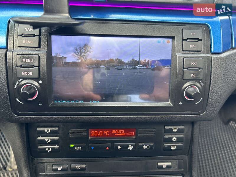 Седан BMW 3 Series 2001 в Днепре