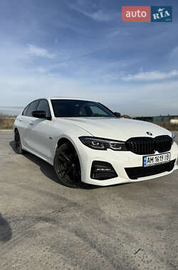 Седан BMW 3 Series 2021 в Коростене