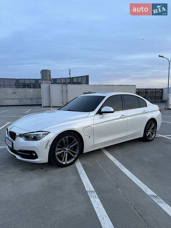 Седан BMW 3 Series 2016 в Киеве фото 9 Седан BMW 3 Series 2016 в Киеве