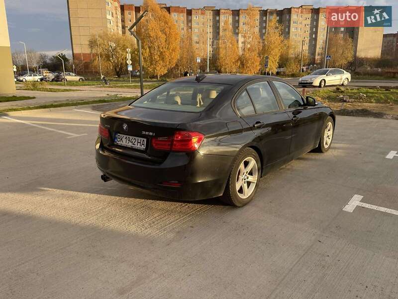 Седан BMW 3 Series 2014 в Ровно фото 6 Седан BMW 3 Series 2014 в Ровно