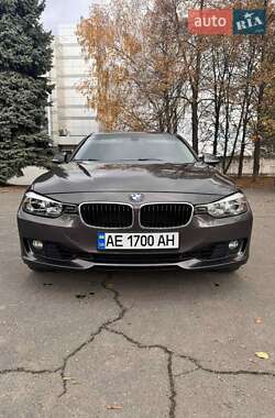 Седан BMW 3 Series 2014 в Дніпрі