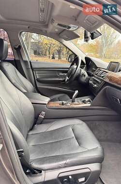 Седан BMW 3 Series 2014 в Дніпрі