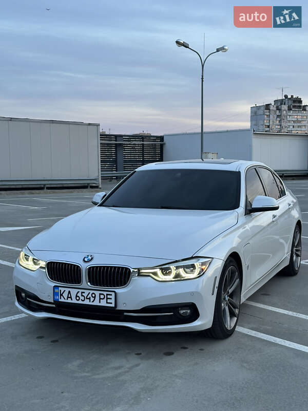 Седан BMW 3 Series 2016 в Киеве фото 3 Седан BMW 3 Series 2016 в Киеве