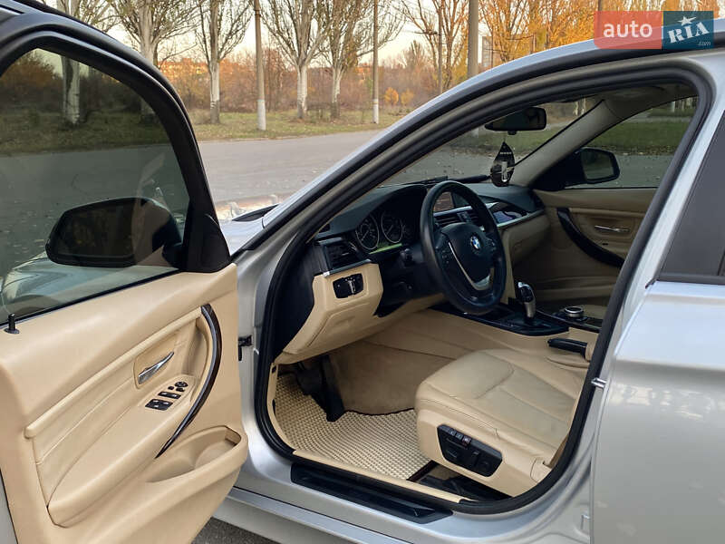 Седан BMW 3 Series 2015 в Кривом Роге фото 13 Седан BMW 3 Series 2015 в Кривом Роге