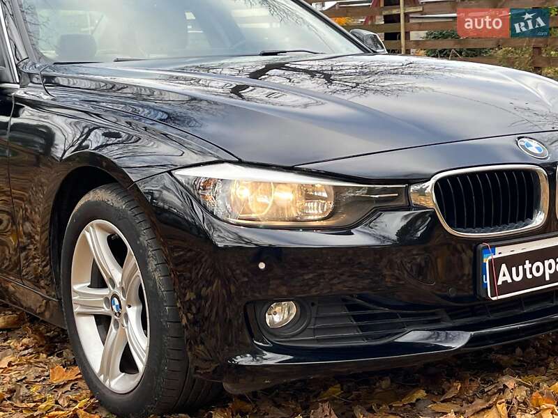 Седан BMW 3 Series 2014 в Києві