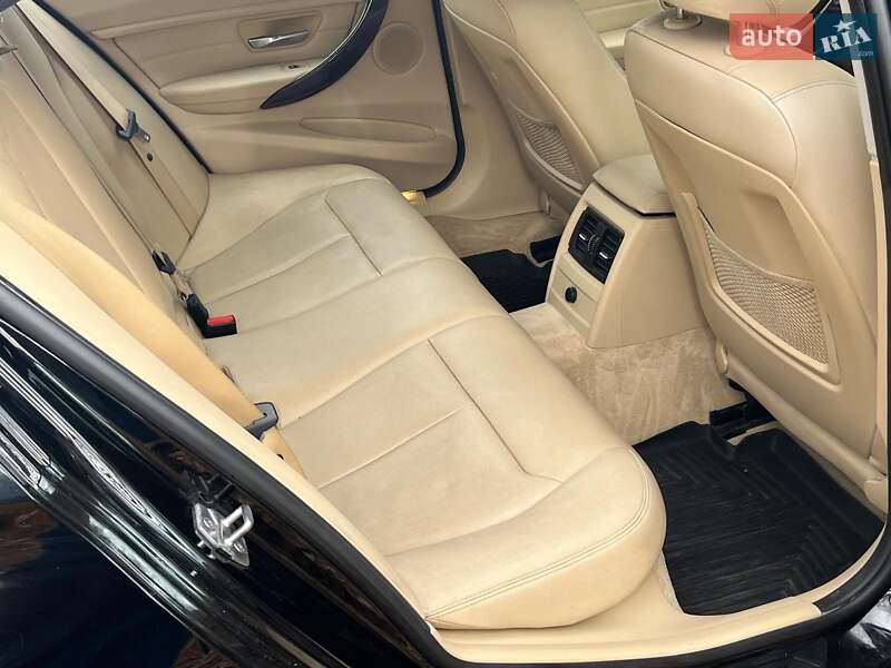 Седан BMW 3 Series 2014 в Києві