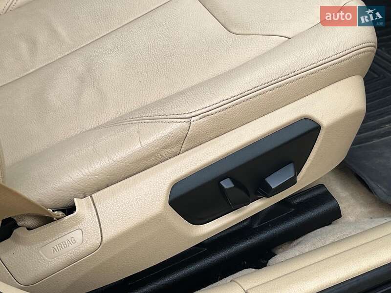 Седан BMW 3 Series 2014 в Києві