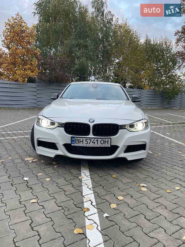 Седан BMW 3 Series 2013 в Богуславе