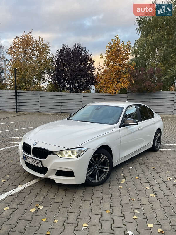 Седан BMW 3 Series 2013 в Богуславе