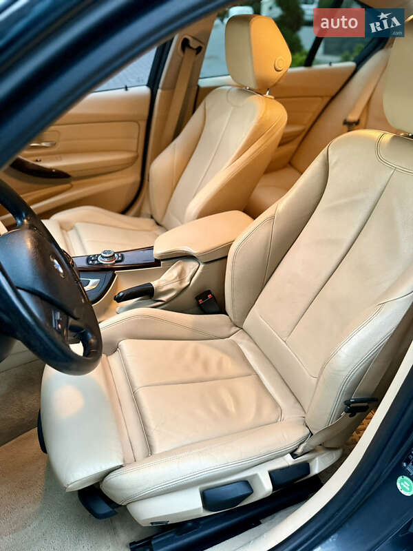 Седан BMW 3 Series 2012 в Києві