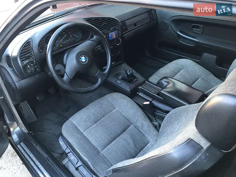 Купе BMW 3 Series 1993 в Киеве фото 7 Купе BMW 3 Series 1993 в Киеве