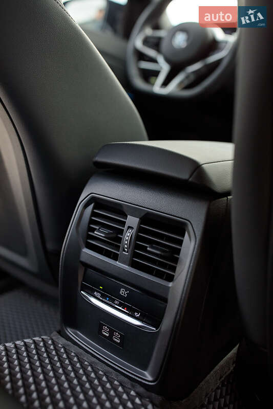 Седан BMW 3 Series 2024 в Днепре фото 9 Седан BMW 3 Series 2024 в Днепре