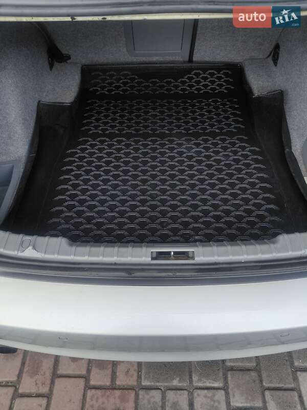 Седан BMW 3 Series 2006 в Кременчуге фото 11 Седан BMW 3 Series 2006 в Кременчуге