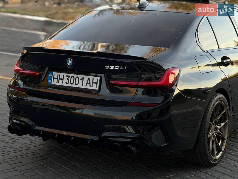 Седан BMW 3 Series 2019 в Одессе