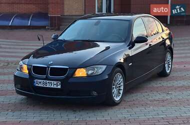 Седан BMW 3 Series 2005 в Запорожье