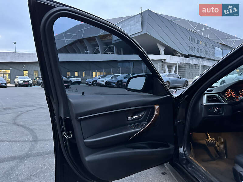 Седан BMW 3 Series 2015 в Львове фото 15 Седан BMW 3 Series 2015 в Львове