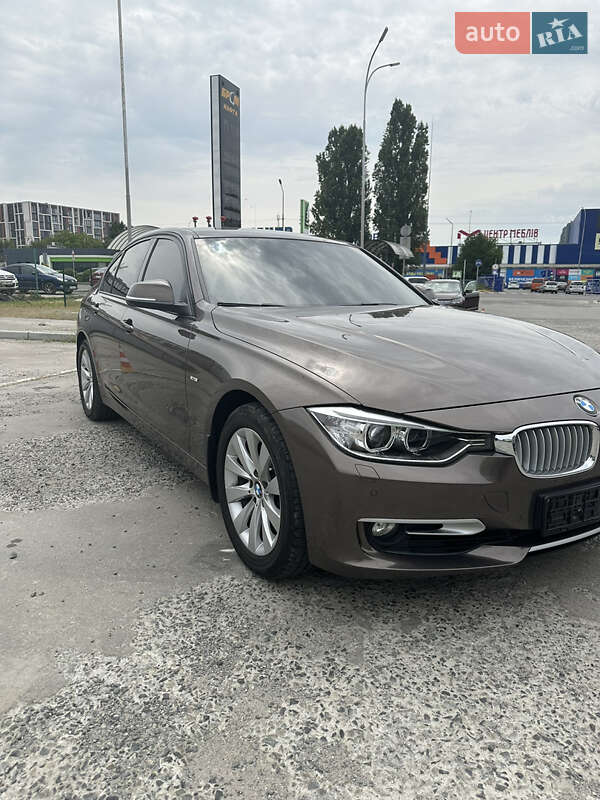 Седан BMW 3 Series 2013 в Одессе