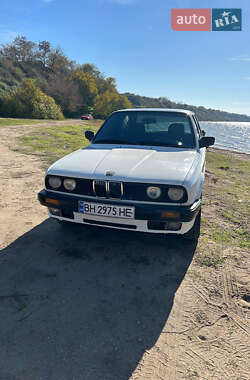 Седан BMW 3 Series 1985 в Овидиополе