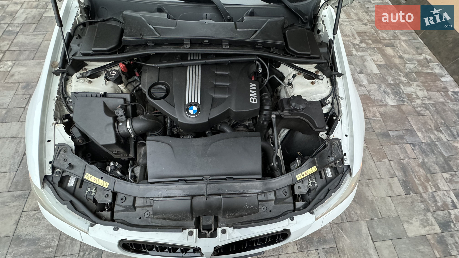2010 BMW 3er - мініатюра 18