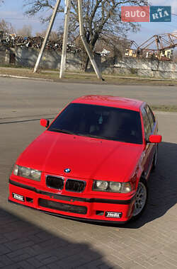 Седан BMW 3 Series 1996 в Дніпрі