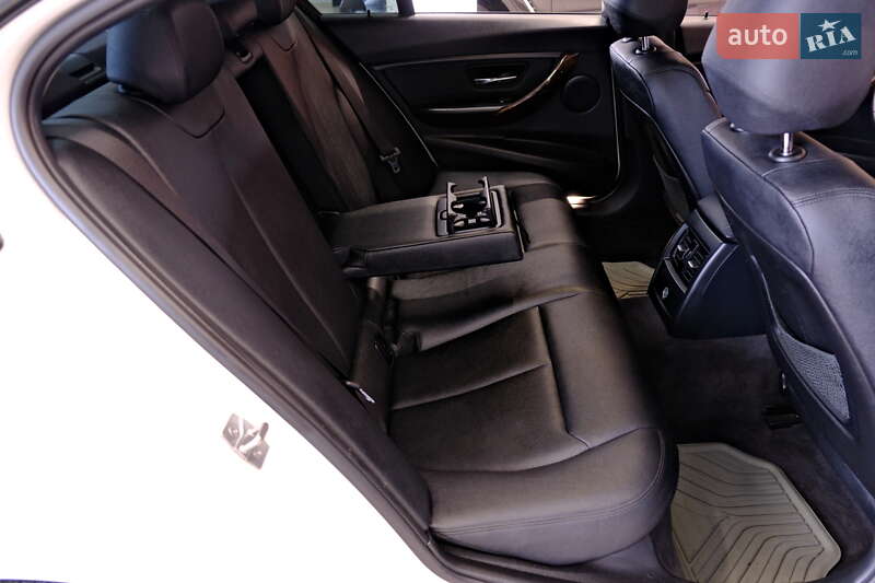 Седан BMW 3 Series 2013 в Одесі