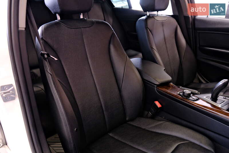 Седан BMW 3 Series 2013 в Одесі