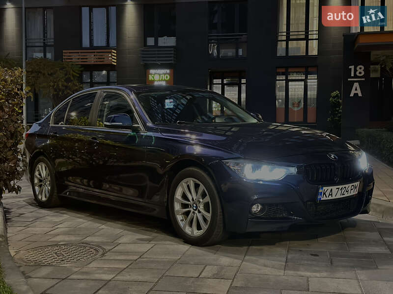 Седан BMW 3 Series 2017 в Киеве