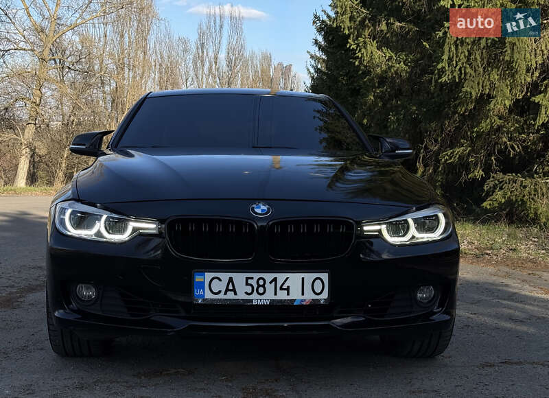 Седан BMW 3 Series 2012 в Умани