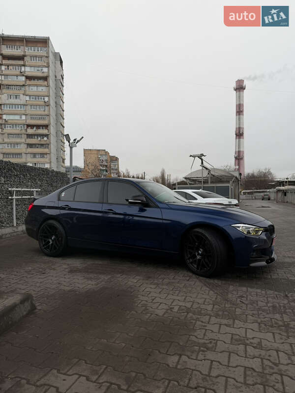 Седан BMW 3 Series 2016 в Житомире