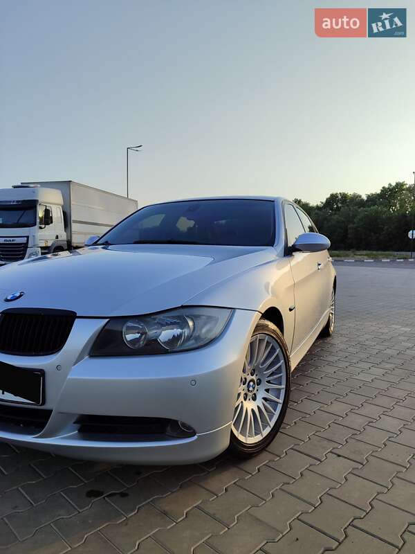 Седан BMW 3 Series 2006 в Желтых Водах