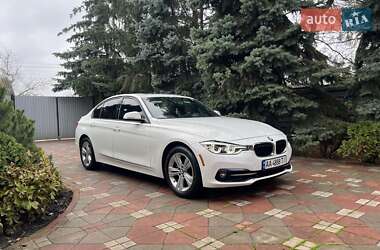Седан BMW 3 Series 2016 в Киеве