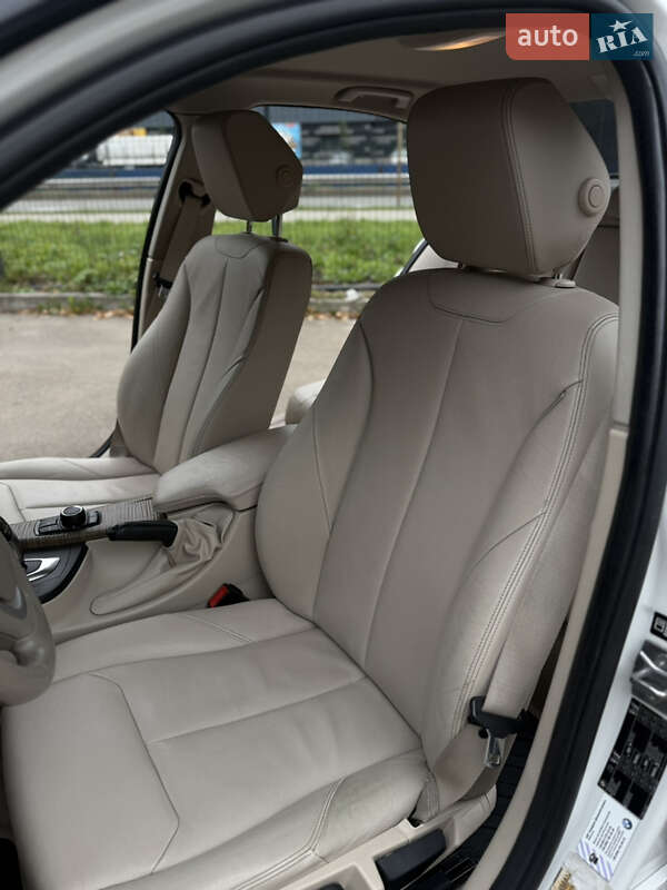 Седан BMW 3 Series 2012 в Киеве