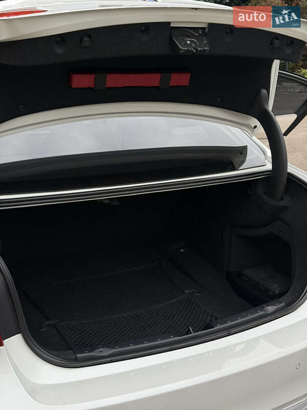 Седан BMW 3 Series 2012 в Киеве