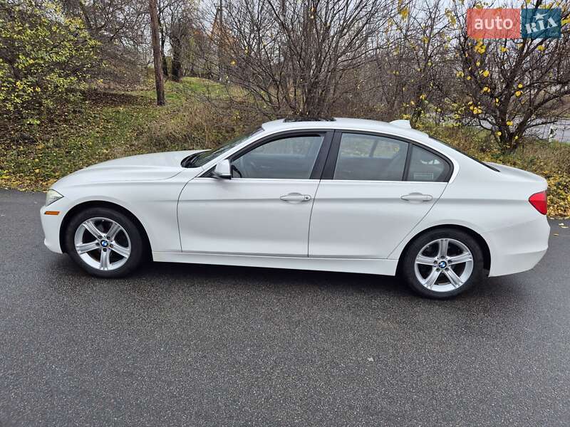 Седан BMW 3 Series 2014 в Сквире