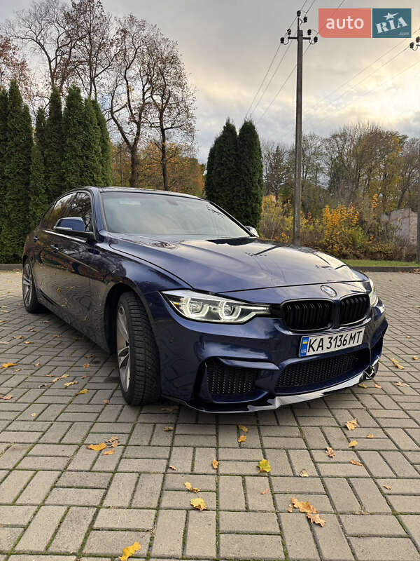 Седан BMW 3 Series 2018 в Киеве