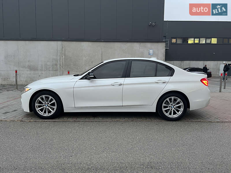 Седан BMW 3 Series 2017 в Вишневом фото 9 Седан BMW 3 Series 2017 в Вишневом