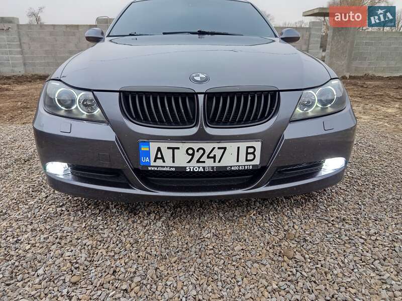 Седан BMW 3 Series 2006 в Ивано-Франковске