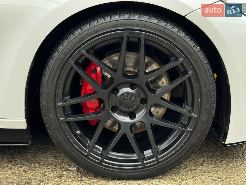 Седан BMW 3 Series 2013 в Житомире