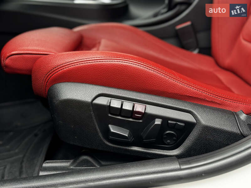 Седан BMW 3 Series 2013 в Житомире