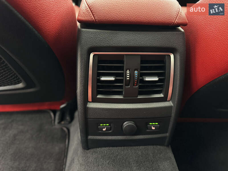 Седан BMW 3 Series 2013 в Житомире