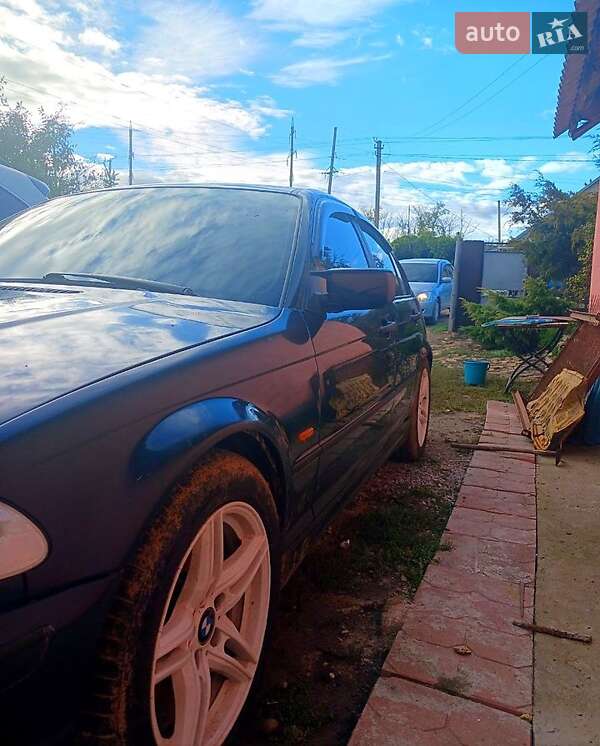 Седан BMW 3 Series 1999 в Одессе
