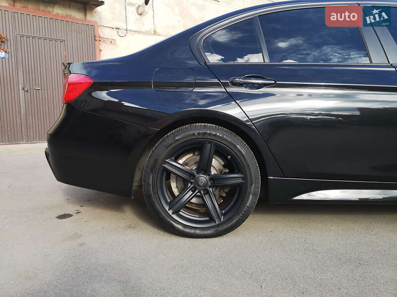 Седан BMW 3 Series 2013 в Калуше