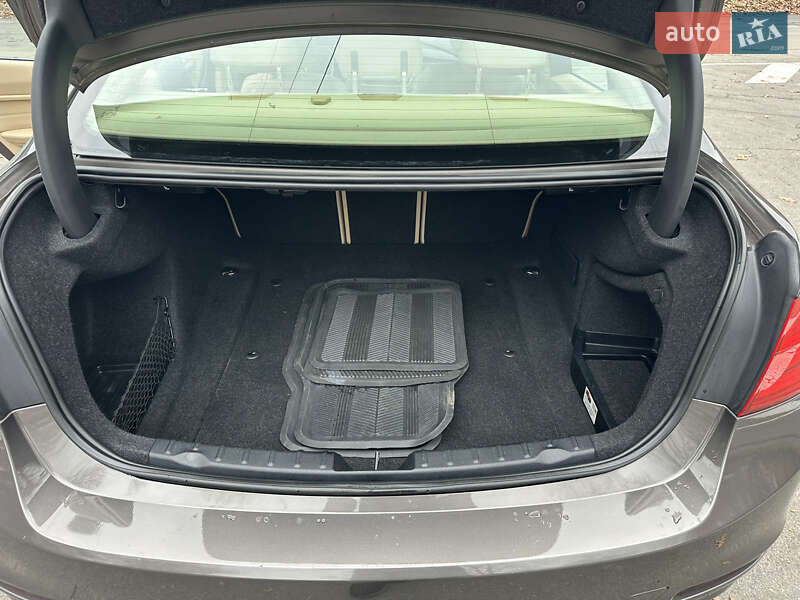 Седан BMW 3 Series 2013 в Виннице фото 39 Седан BMW 3 Series 2013 в Виннице