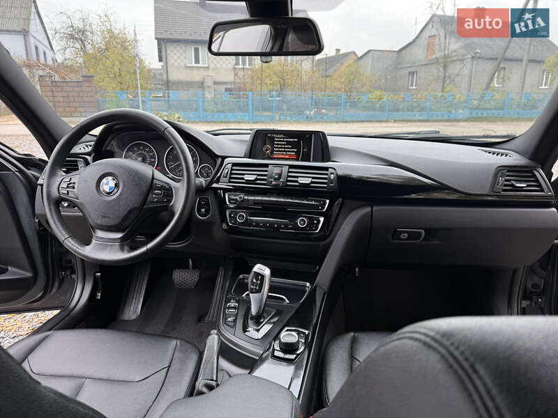 Седан BMW 3 Series 2017 в Ровно фото 23 Седан BMW 3 Series 2017 в Ровно