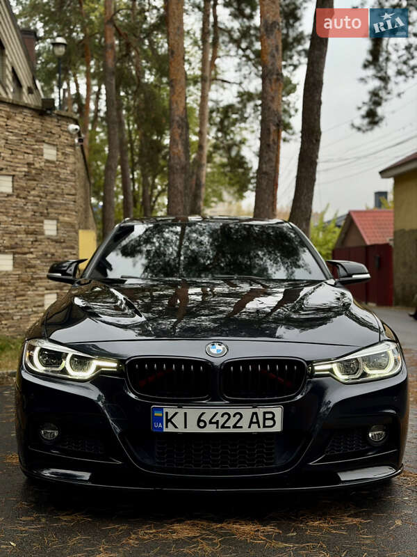 Седан BMW 3 Series 2016 в Киеве