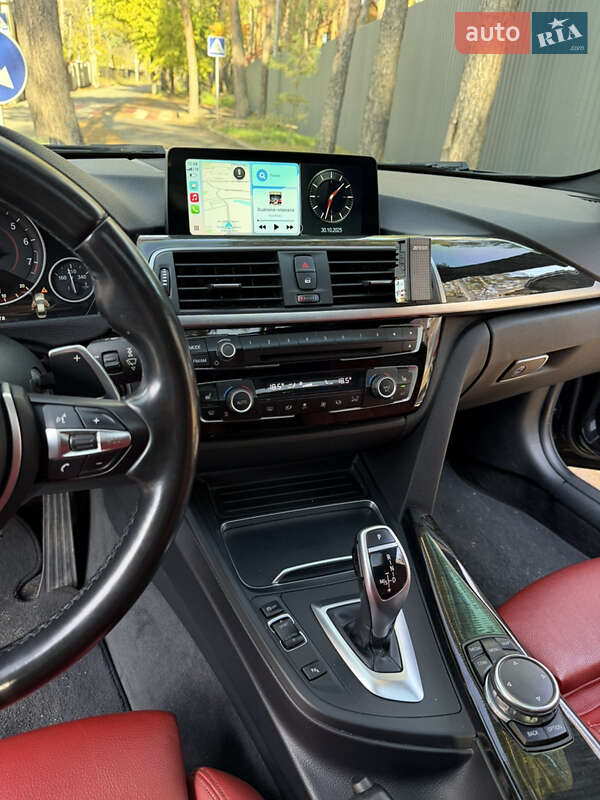 Седан BMW 3 Series 2016 в Киеве