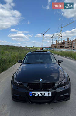 Седан BMW 3 Series 2005 в Рівному