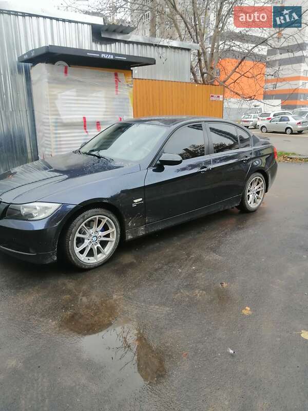 Седан BMW 3 Series 2007 в Києві